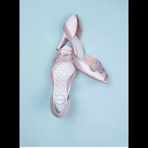 Hey lady pink knotty girl silk peep toe heels